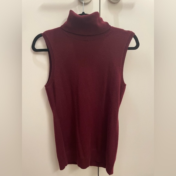 Theory Sweaters - Theory new with tags maroon tank top turtle neck cashmere sweater